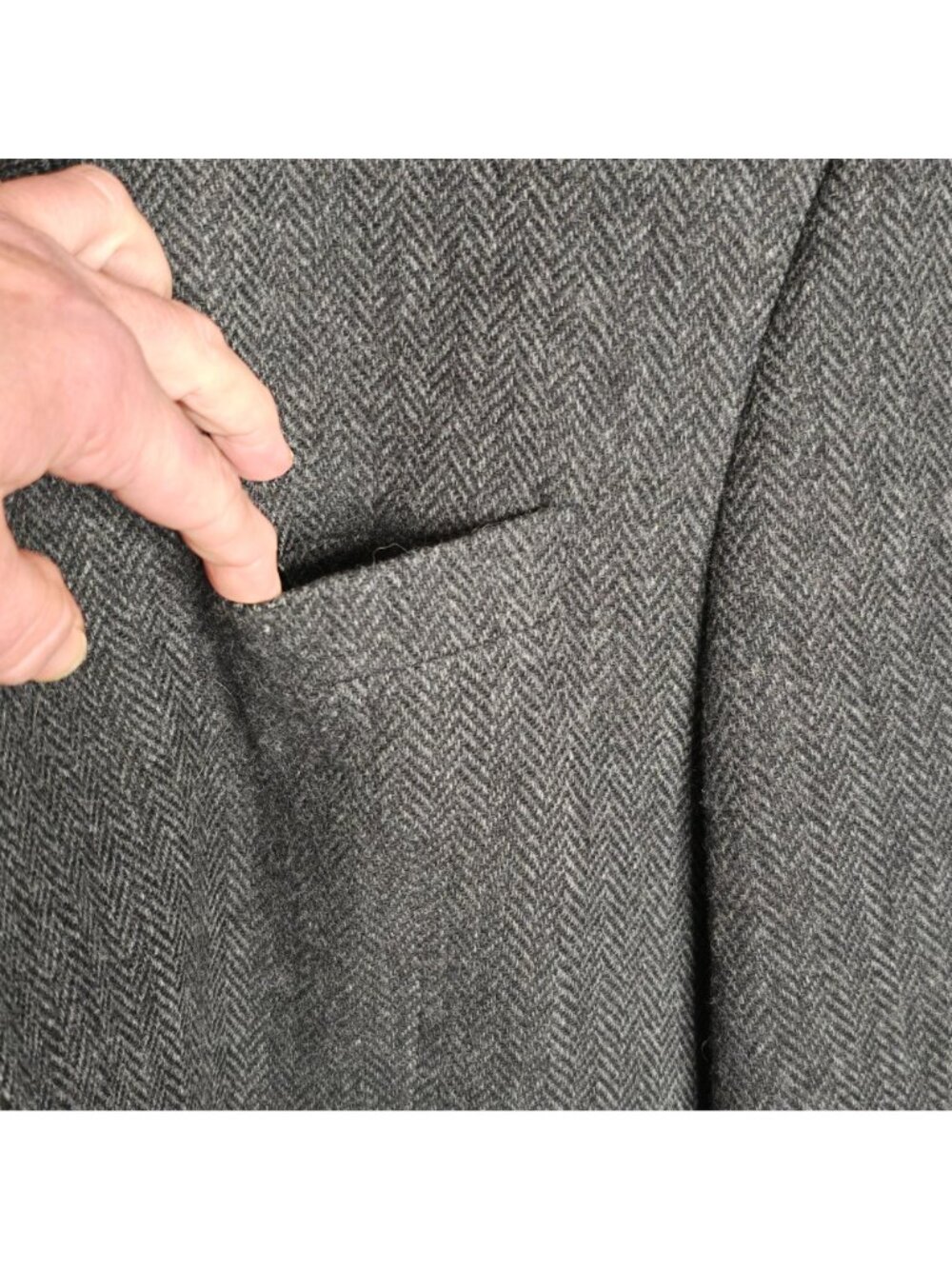 Vintage Ralph Lauren Herringbone Tweed Wool Blazer 44L Gray Lined Two-Button - Picture 6 of 11